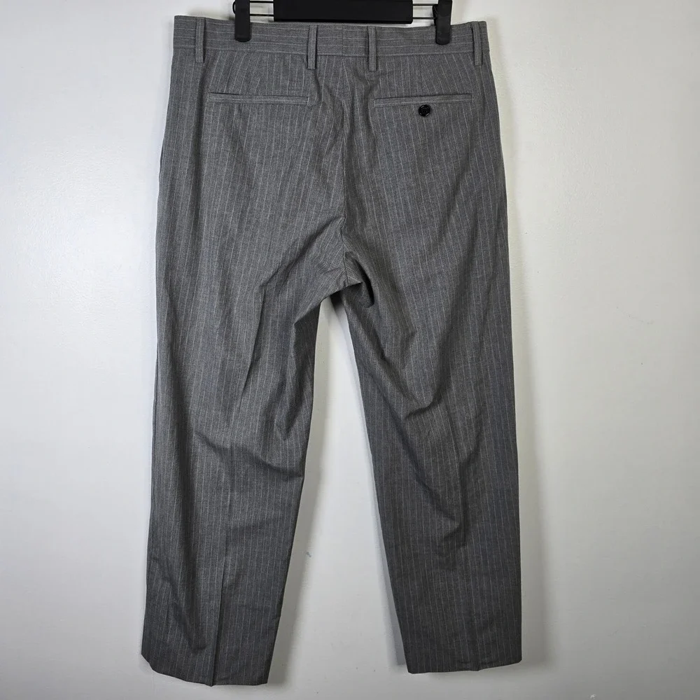 Banana Republic Modern Fit Mens Gray Pinstripe Dress Pants Size 33x30‎ Cotton